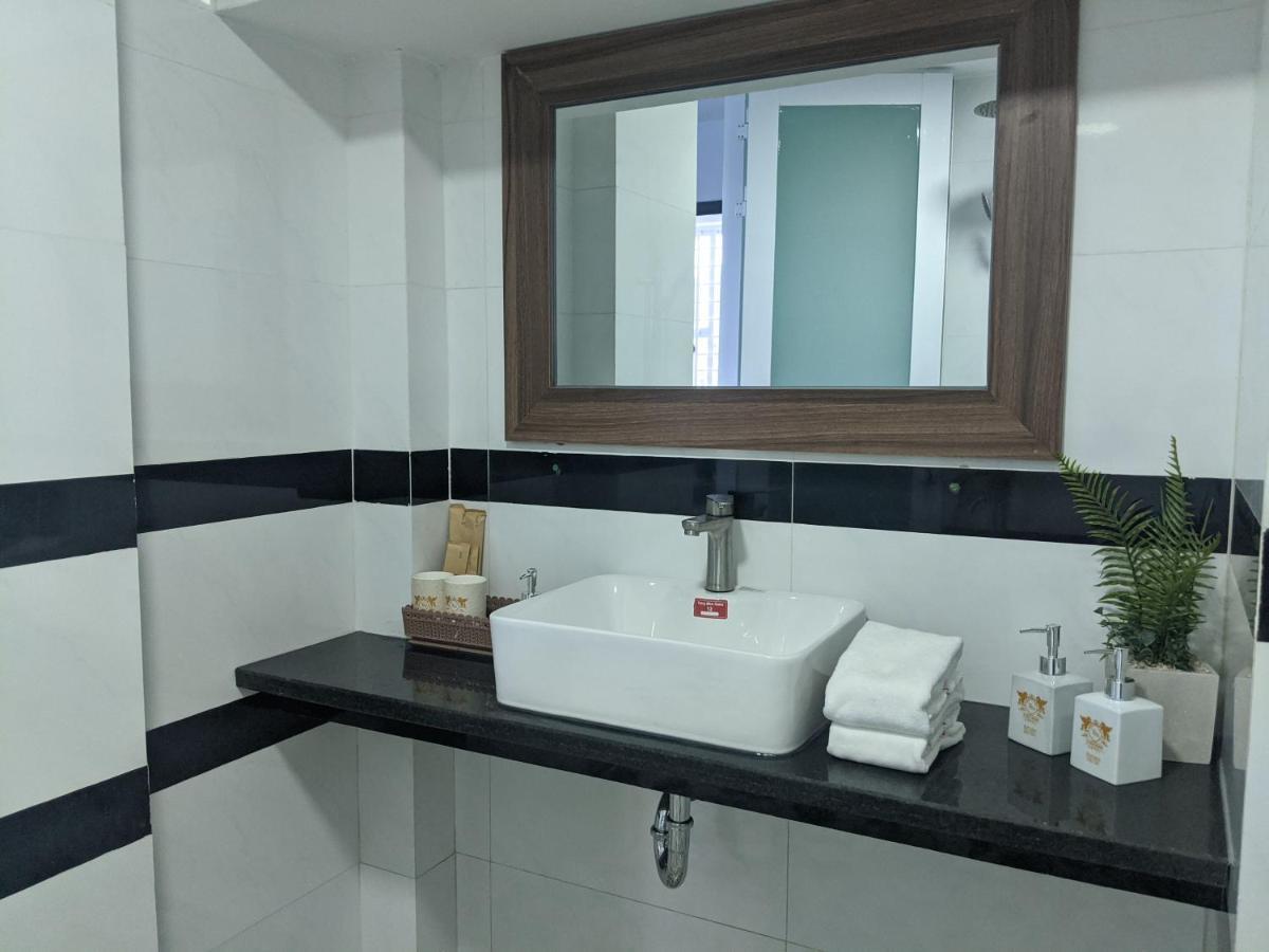 Tuan Ninh Hotel I Chi Khu Co Ong Екстер'єр фото