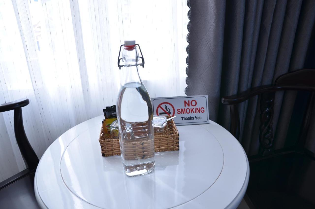 Tuan Ninh Hotel I Chi Khu Co Ong Екстер'єр фото