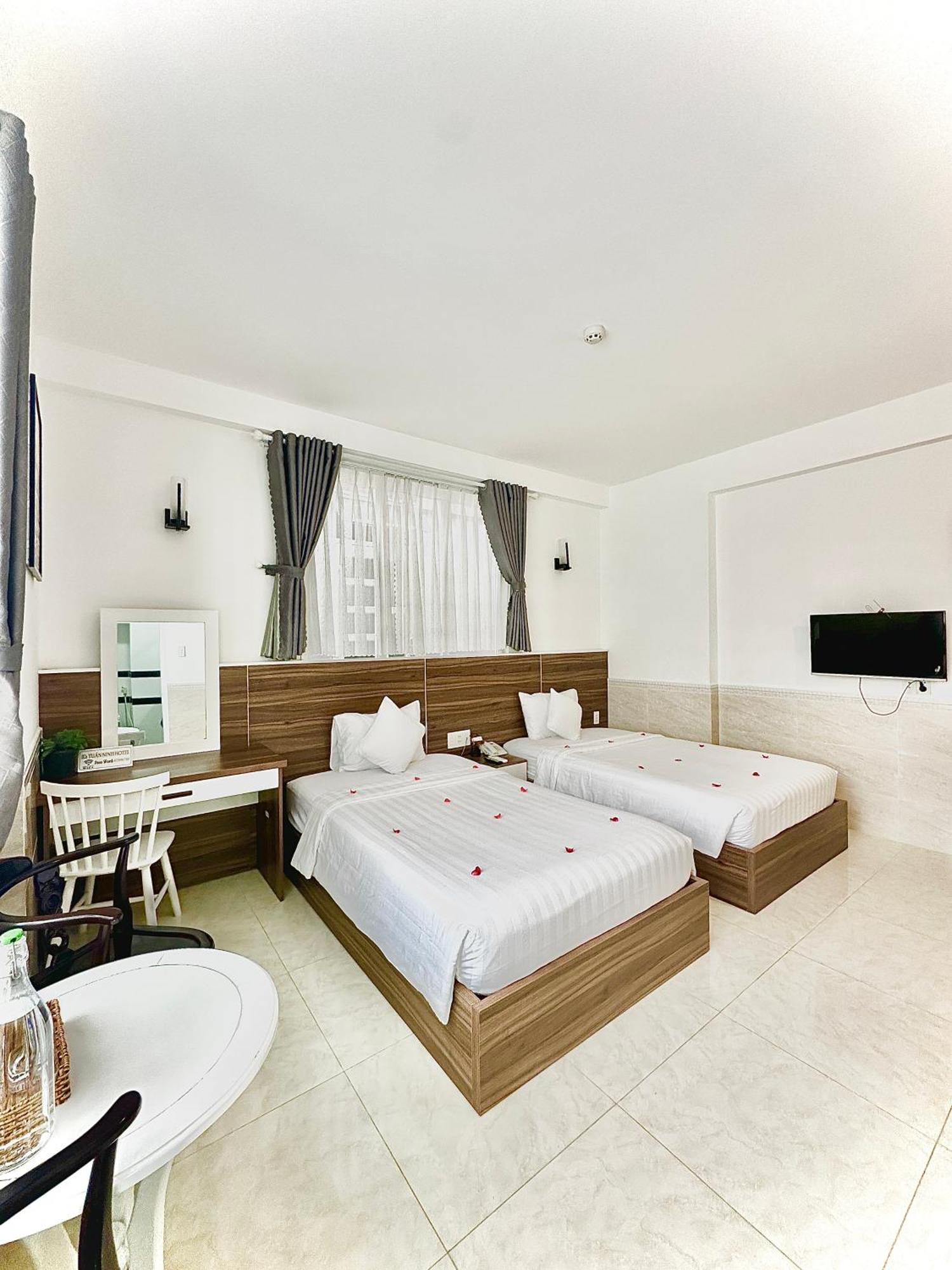 Tuan Ninh Hotel I Chi Khu Co Ong Екстер'єр фото