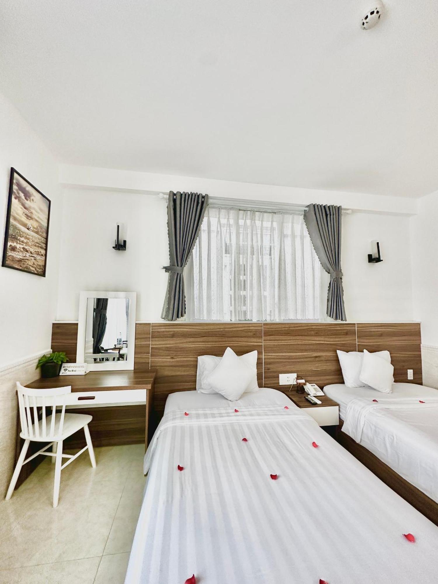 Tuan Ninh Hotel I Chi Khu Co Ong Екстер'єр фото
